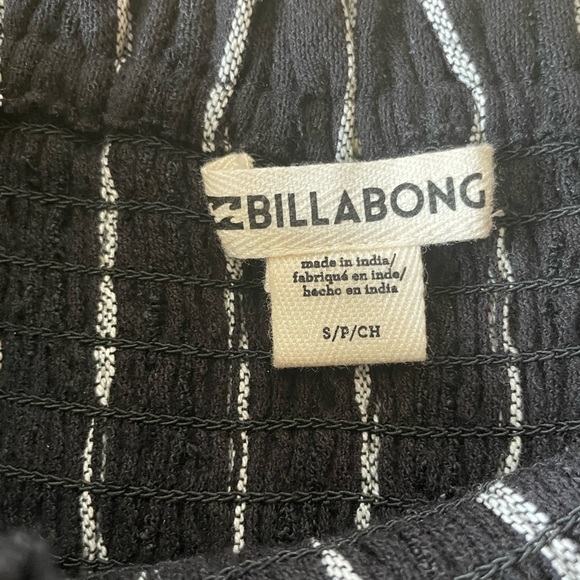 Billabong Jumper 🖤🔥 - Picture 2 of 2